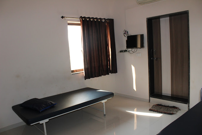 Trauma Center in Anand